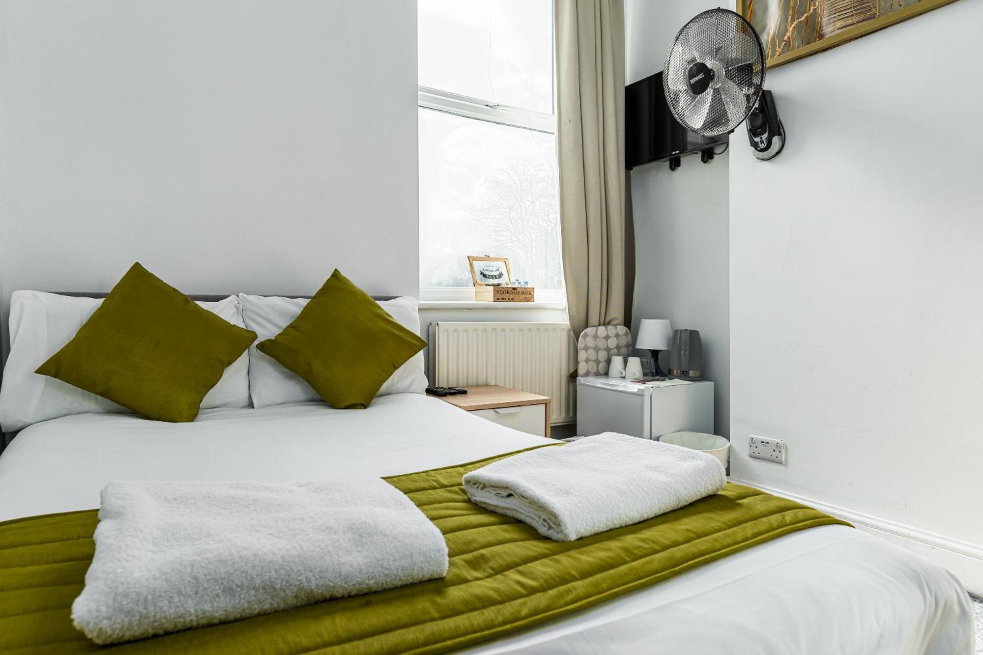 Vilenza Hotel Лондон Экстерьер фото